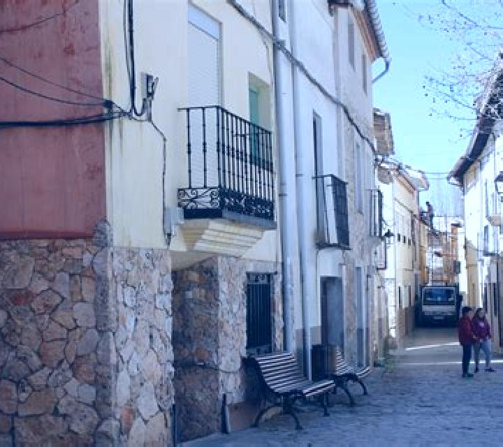 Noelia Valdeolivas escort