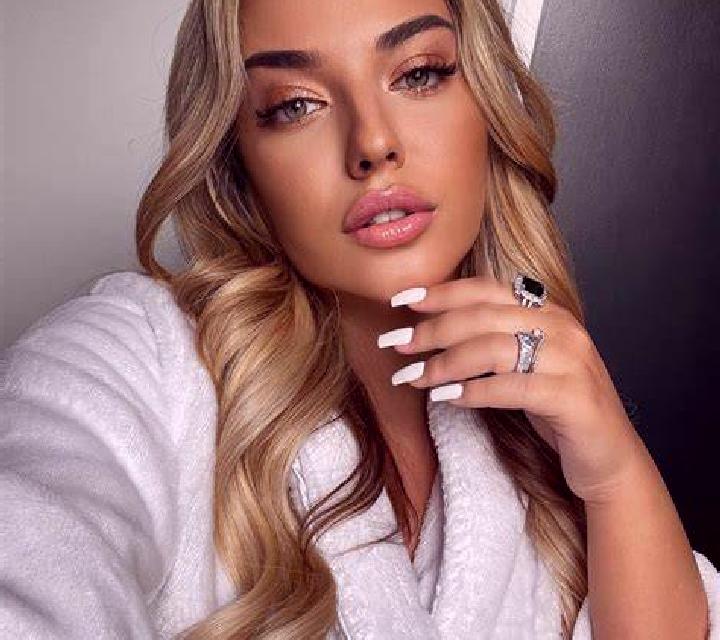 Noelia Valle de Cerrato escort