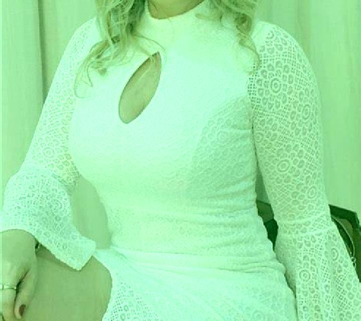 Nora Crivillen escort
