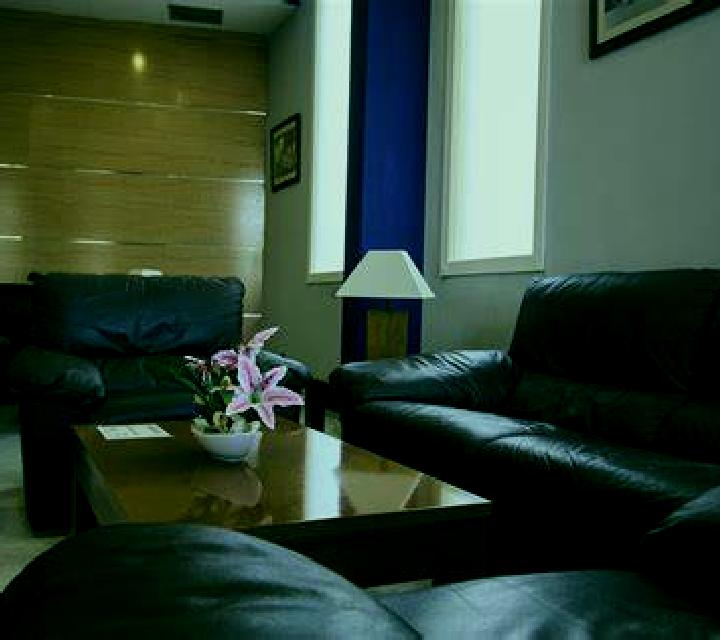Nora Villanueva de San Mancio escort