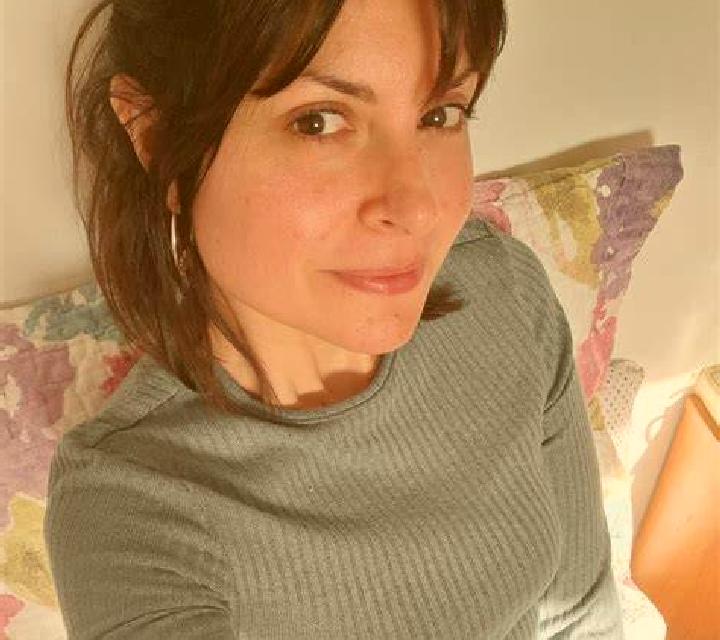 Olivia Valverde-Enrique escort