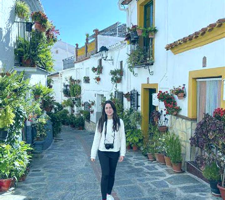 Patricia Garganta de los Montes escort