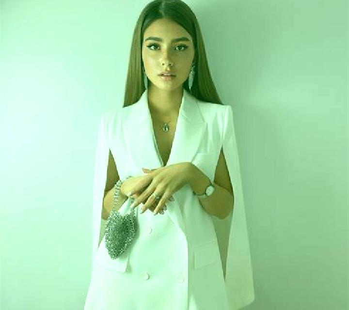 Paula Corduente escort