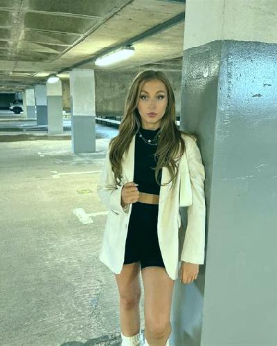 Paula Gallegos escort