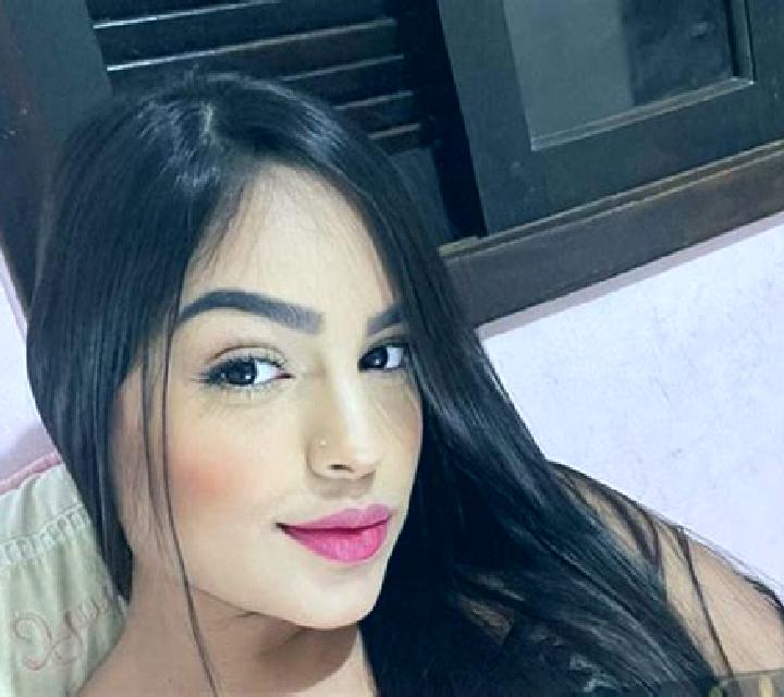 Renata El Astillero escort