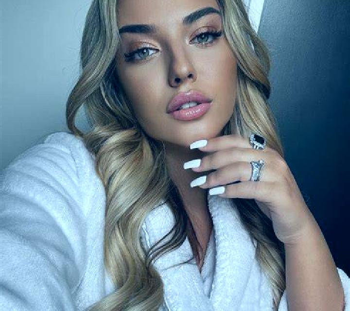 Rosa 2 Padrenda escort
