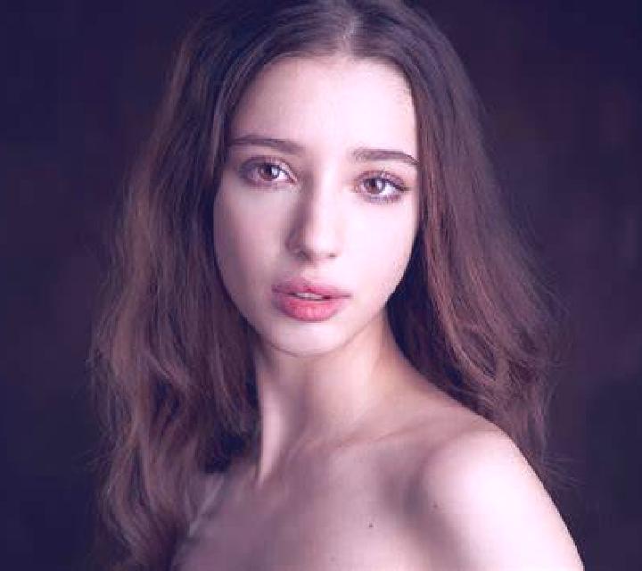 Rosa 2 Tartanedo escort