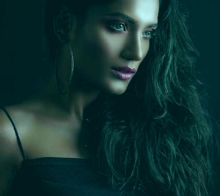 Sara 3 Calatorao escort