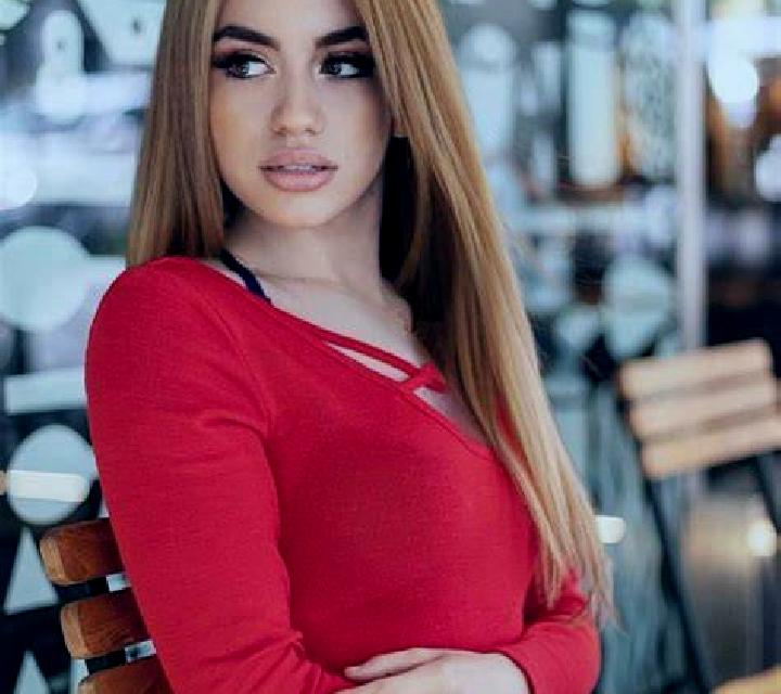 Sara Errenteria escort