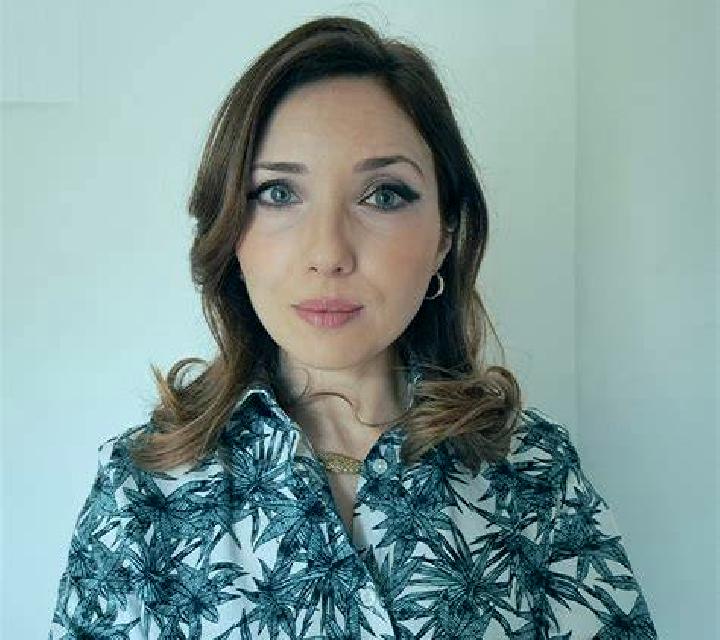 Sara La Carrera escort