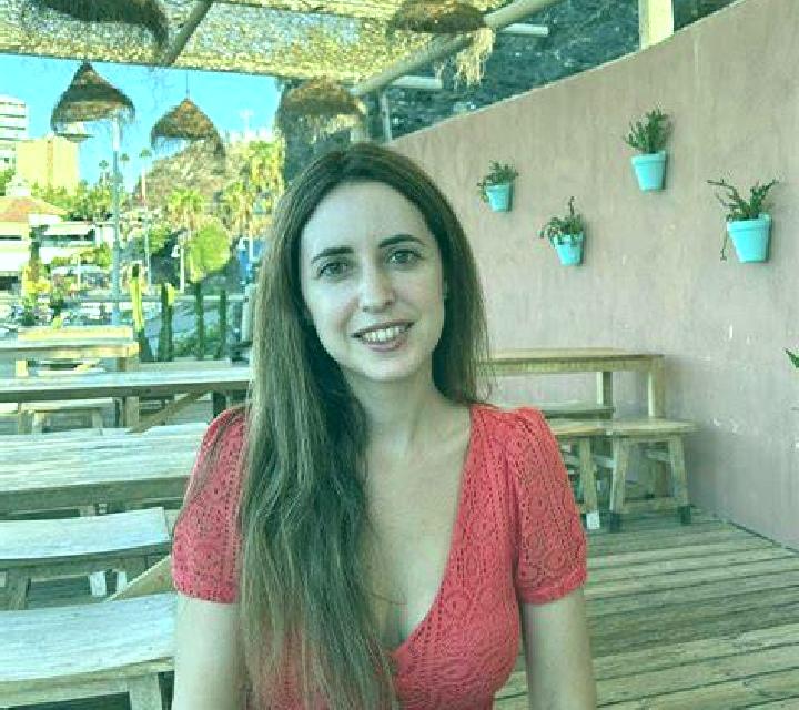 Selene Ugijar escort