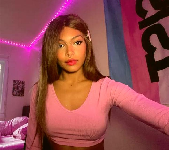 Valeria El Grado escort