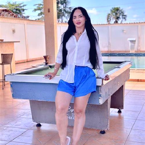 Ximena Cabezon de la Sierra escort