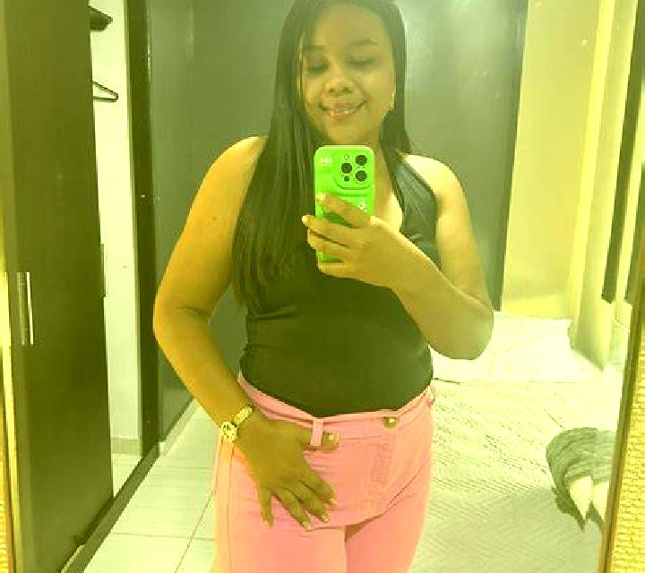 Zara Caldas de Reis escort